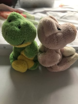 2 Peluches Imán Nevera Cerdito y Rana