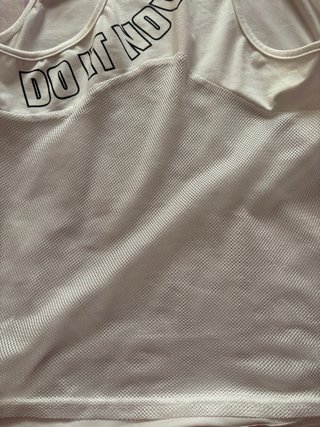 Camiseta deportiva blanca