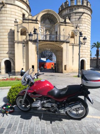 BMW R850R Roja