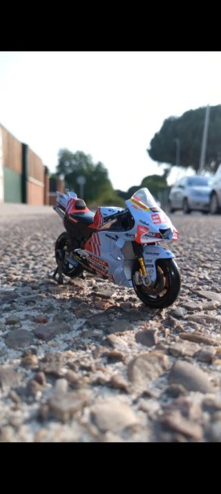 Réplica Moto GP Marc Márquez 93