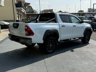 Toyota Hilux 2023 Invincible