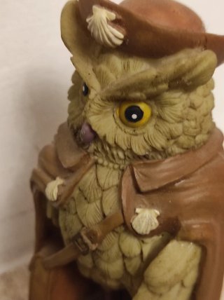 Due figure di gufi da collezione