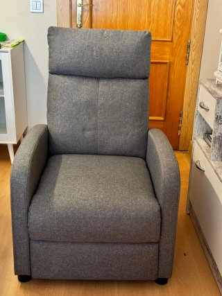 Sillón reclinable de tela gris