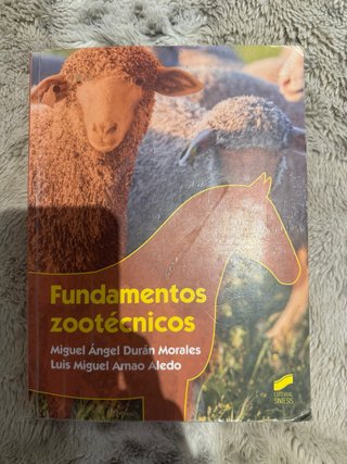Libro fundamentos zootecnicos 1er curso