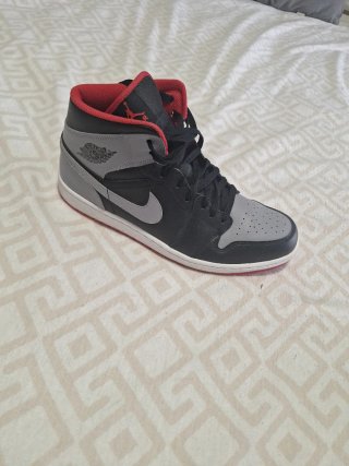 Nike Air Jordan 1 Mid Talla 46