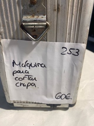 Cortadora de chapa con maletín