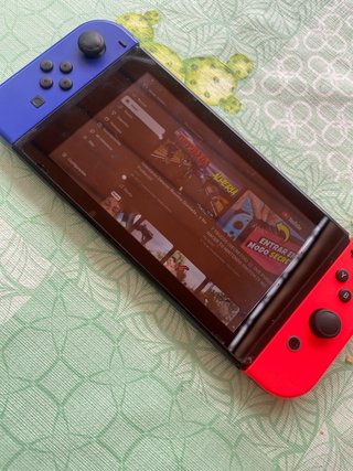 Nintendo Switch Azul y Rojo