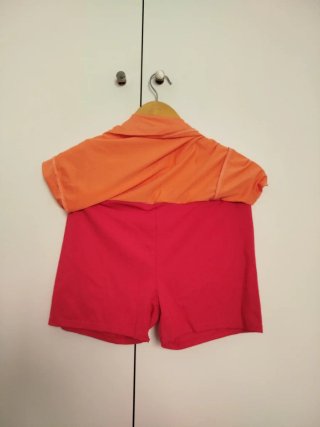Falda pantalón deportiva naranja y roja