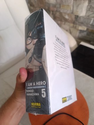 Edición coleccionista I AM A HERO 5