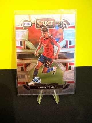 Cromo Lamine Yamal Rookie Card FIFA Select