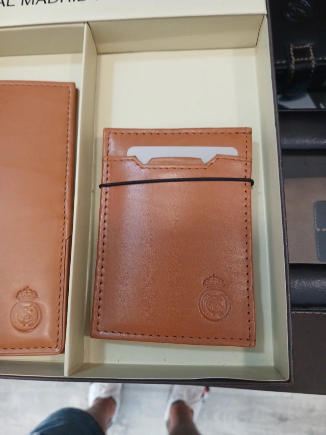 Lote de 3 Real Madrid OFICIAL Piel