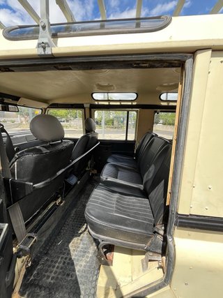 Land Rover Santana Cazorla 6 cilindros, 5 marchas