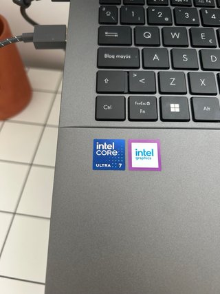 Asus Vivobook S 14