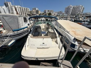 Sea Ray Sundeck 270 V8 425hp 8 metros barco