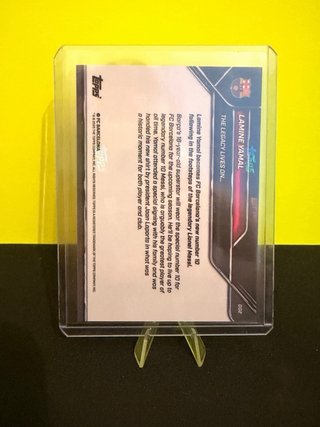 Cromo Lamine Yamal Topps Now Messi