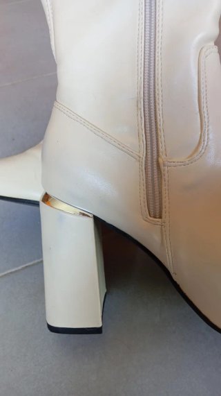 Botas altas beige mujer tacón cuadrado