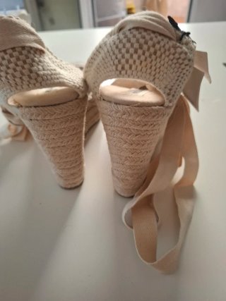 Sandalias Beige Talla 38