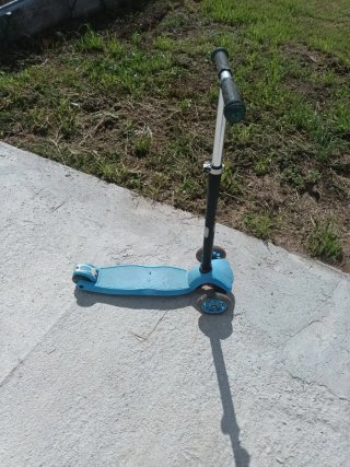 Monopattino per bambini a 3 ruote blu