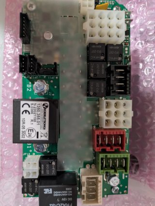 Derivador Nordelettronica NE 355 caja de fusibles