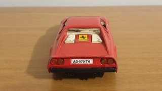 Modellino FERRARI 308 GTB Burago scala 1/24