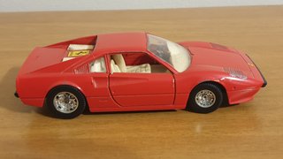 Modellino FERRARI 308 GTB Burago scala 1/24