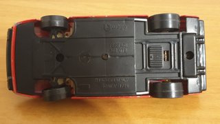 Modellino FERRARI 308 GTB Burago scala 1/24