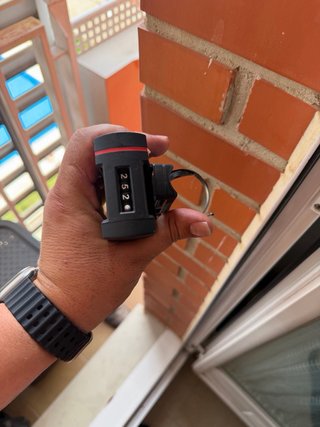 Candado plegable U-Grip amarillo