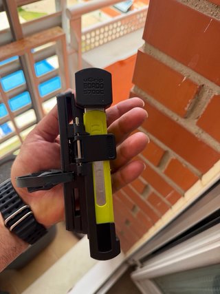 Candado plegable U-Grip amarillo