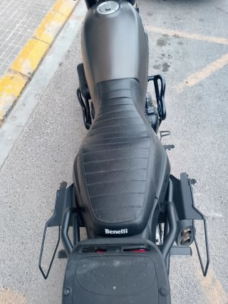 Benelli Leoncino 500 Trail Negra/Marrón