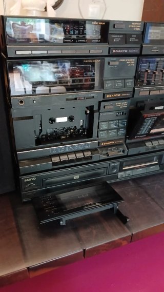 Equipo HIFI Sanyo Negro