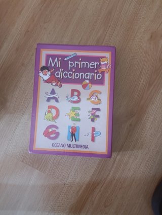 Libros diversos para niños de Disney y educativos