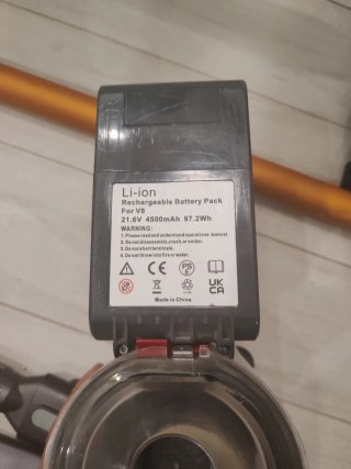 Dyson V8 Aspirapolvere