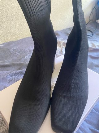 Botines negros tacón geométrico