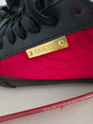 Sneakers Guess Nere e Rosse Tg 38