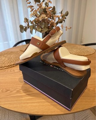 Sandalias Tommy Hilfiger Marrón Talla 38