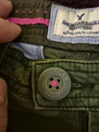 American Eagle Shorts Militares Florales Talla 34