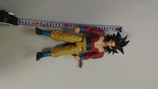 Figura Son Goku Super Saiyan 4