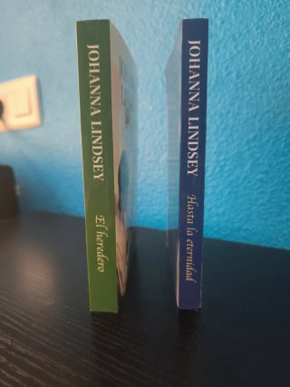 2 libros Johanna Lindsey