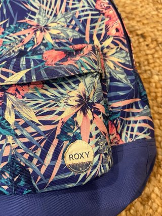 Mochila Roxy Floral Azul y Rosa