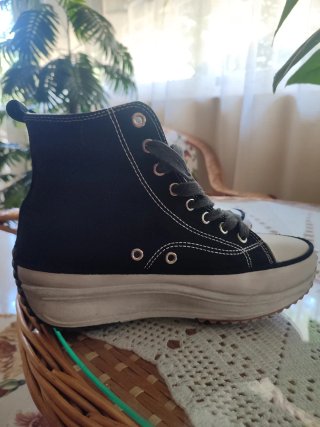 Botas de moda tipo Converse con plataforma. 41