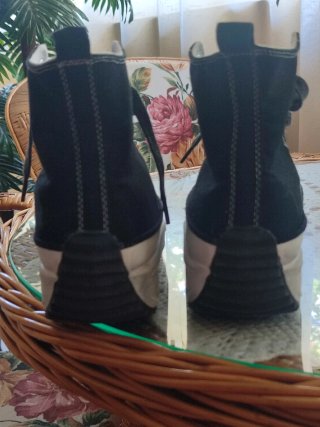 Botas de moda tipo Converse con plataforma. 41
