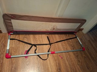 Barrera de seguridad para cama marca Jané