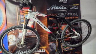 Bicicleta Runfit 26 Blanca y Negra