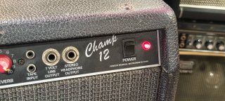 Fender Champ 12 Amplificador Guitarra