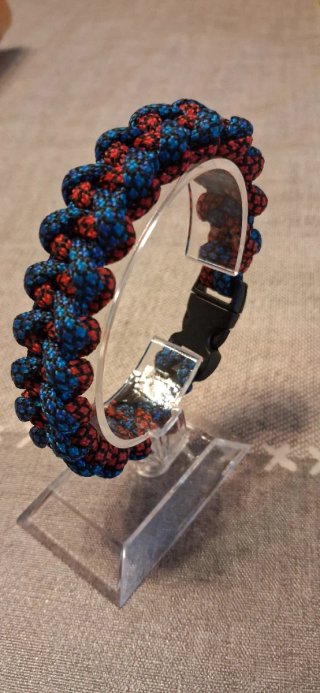 Pulsera paracord azul y roja
