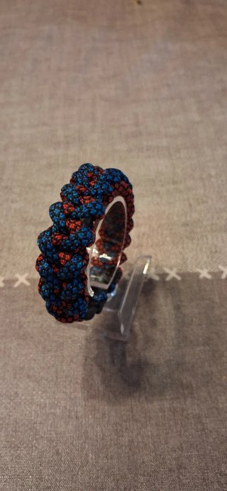 Pulsera paracord azul y roja