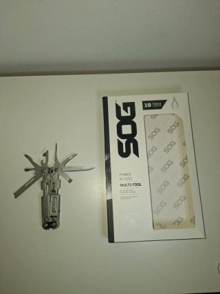 SOG PowerAccess Multi-Tool 18 Herramientas
