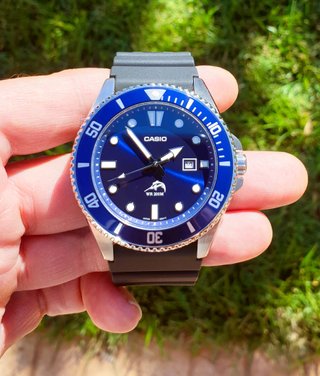 Reloj Casio Duro Azul MDV-106-1AVCF