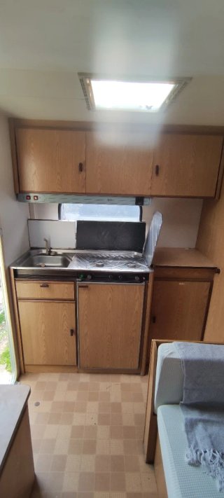 Caravana Burstner +750kg