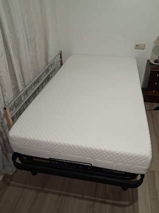 Cama articulada eléctrica